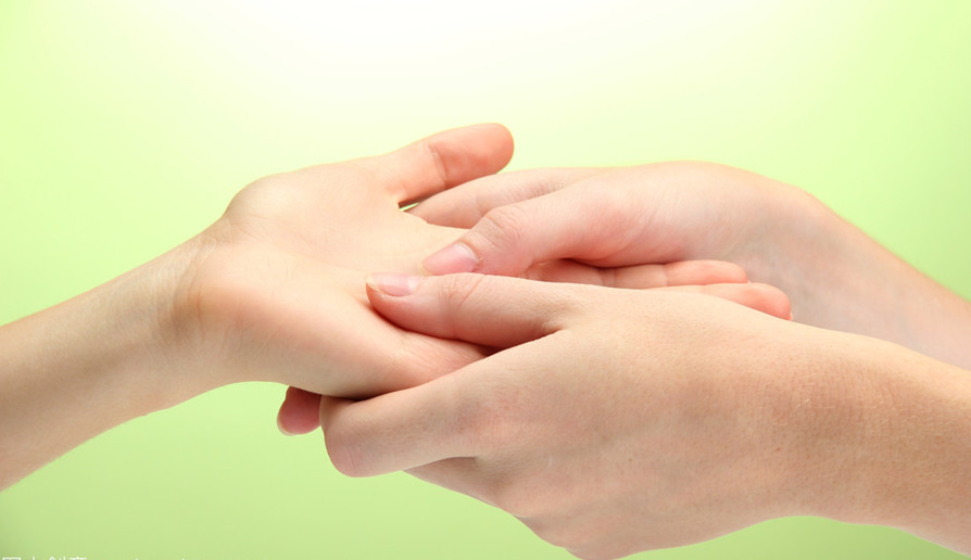 南寧美容學校：美容院常見的手部按摩手法