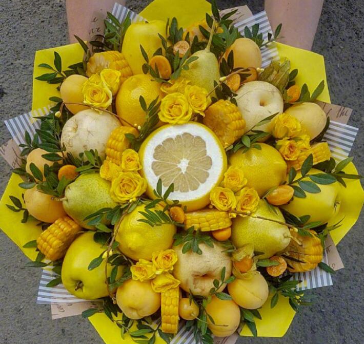 南寧插花培訓：想收到這樣的水果花束