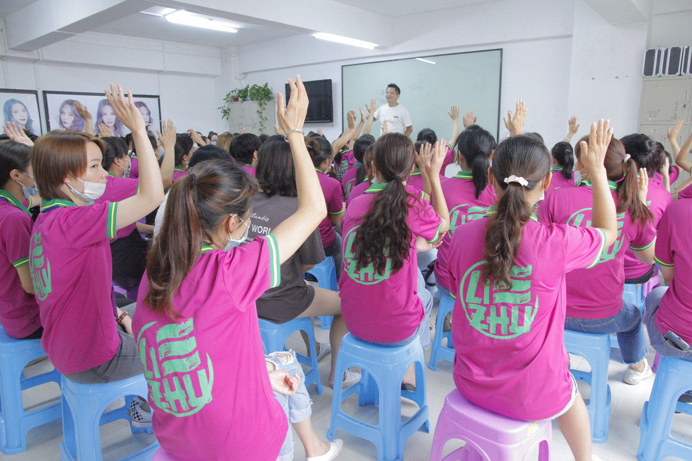 “就業(yè)難，難就業(yè)”這都不是問題