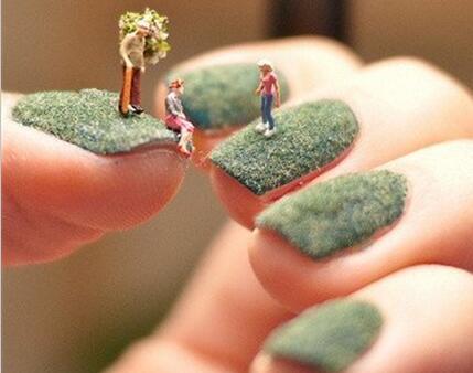 南寧美甲學(xué)校：如何讓甲油膠更牢固？