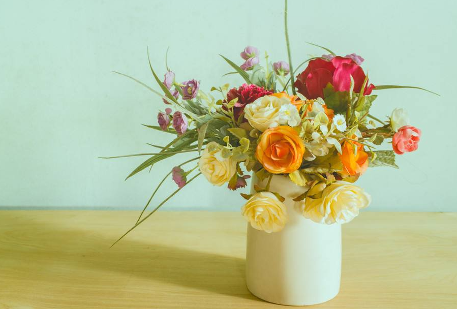 廣西插花學校：日常花瓶插花技巧