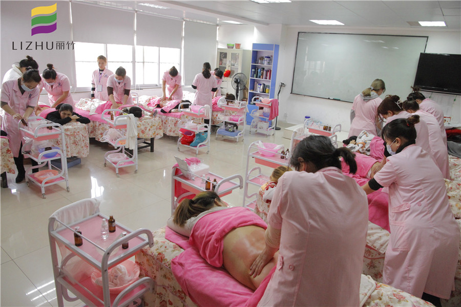 南寧美容培訓：學習的道路不孤單