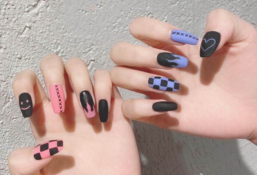 學美甲師必學技術，看南寧美甲學校哪家專業(yè)