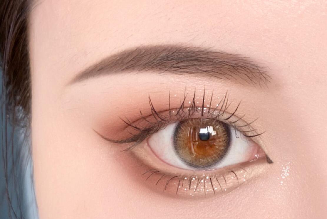 “玫瑰冰茶”眼妝教程，體現(xiàn)南寧化妝班哪家好