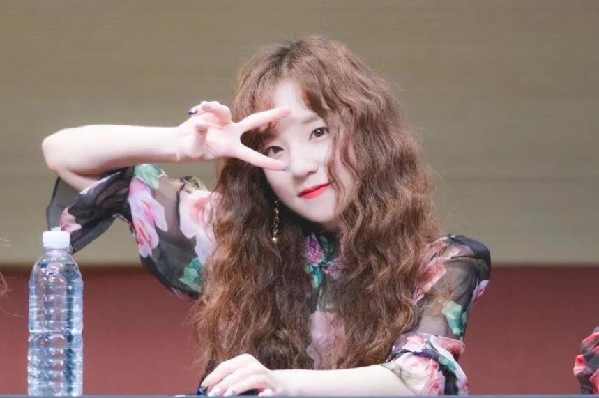 一次性羊毛卷怎么弄？南寧人氣高的美發(fā)學(xué)校來教你