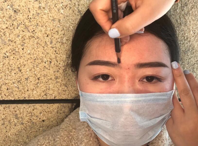 教你設(shè)計(jì)眉型的方法，幫你找南寧學(xué)紋繡的學(xué)校