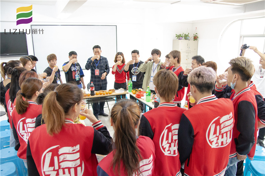 麗竹學(xué)校美發(fā)畢業(yè)座談會(huì)：不說再見