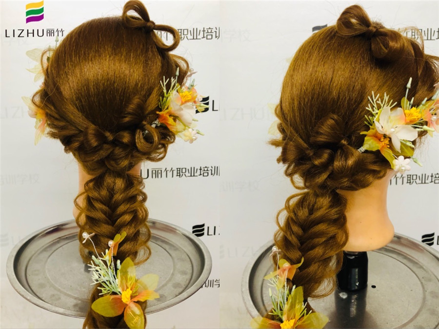 廣西學化妝哪家專業(yè)？看看學員們的作品細節(jié)就知道了