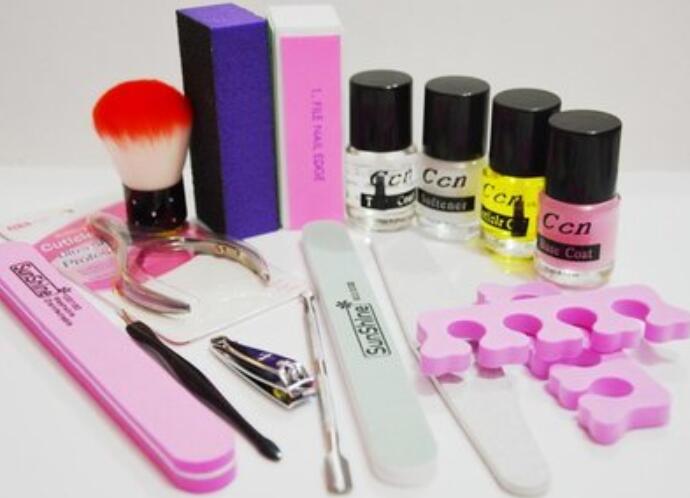 從事美甲行業(yè)需要哪些工具？廣西美甲培訓(xùn)班幫你列清單