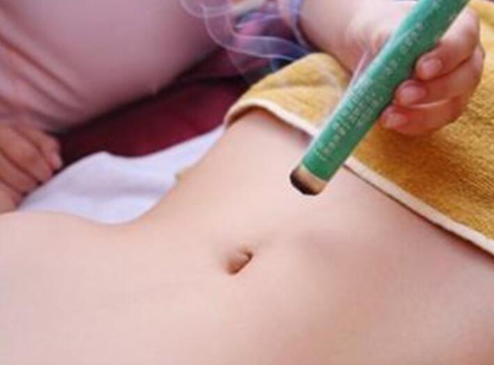 為什么要艾灸小腹？南寧有實(shí)力的美容學(xué)校告訴你