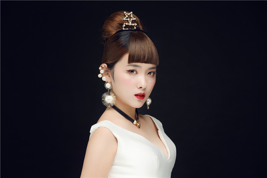 和南寧化妝技術(shù)好的學(xué)校學(xué)精致妝容小貼士