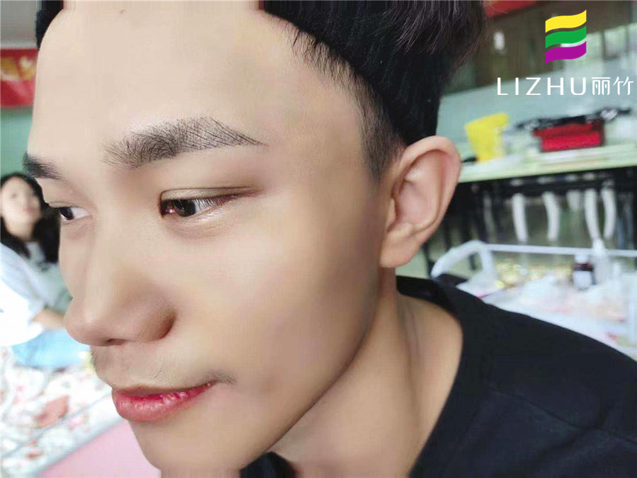 男士應(yīng)該怎么紋眉？南寧紋繡現(xiàn)場(chǎng)演示手法