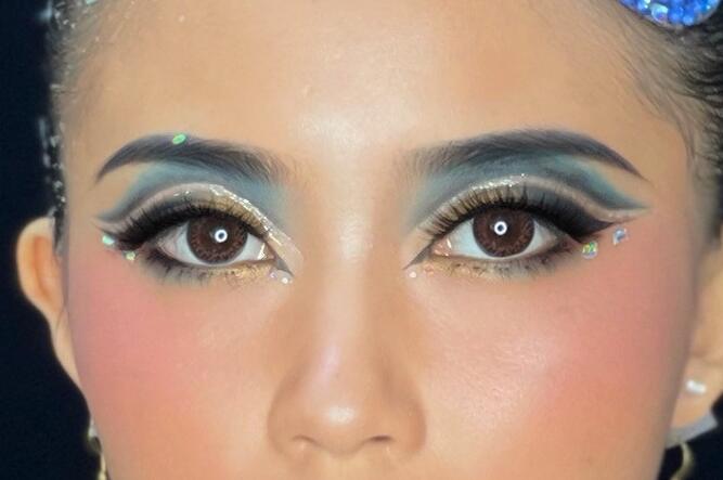 可甜可咸，美美噠眼妝~