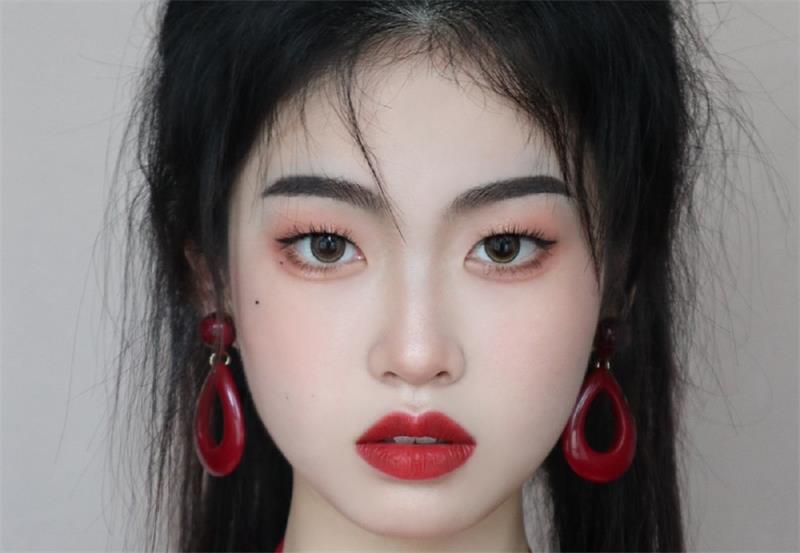 國風少女眼妝怎么畫？快來南寧專業(yè)化妝學?？纯?>
								
								<span id=