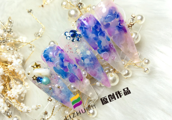 不同甲形如何涂色？南寧教得好的美甲培訓教你