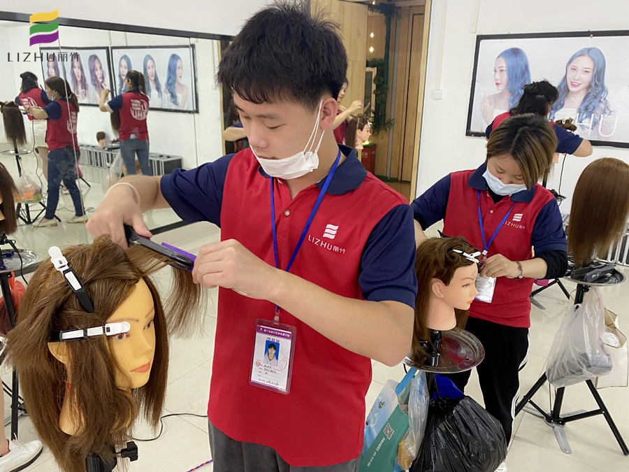 學(xué)了這份直板拉發(fā)教程，才知道南寧美發(fā)培訓(xùn)學(xué)校哪家好