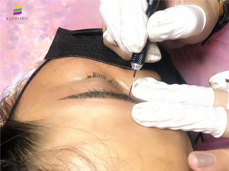 你的職業(yè)適合什么眉型？南寧紋繡培訓(xùn)幫你分析