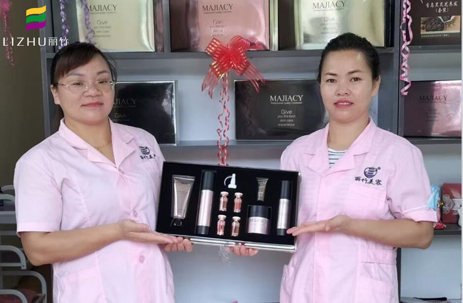 美容院拓客技巧免費(fèi)送，快來廣西美容學(xué)校看看