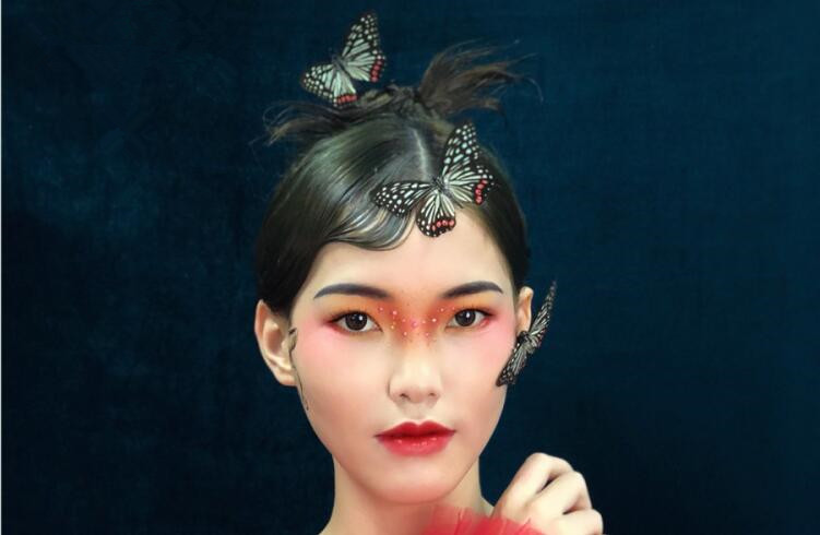 元?dú)夂麏y容，彰顯南寧學(xué)彩妝的學(xué)校哪家?guī)熧Y強(qiáng)