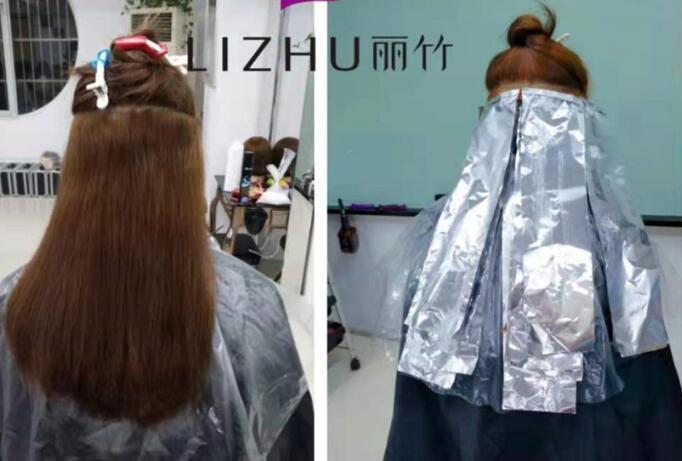 正確褪淺的技巧，南寧美發(fā)課堂正在講解