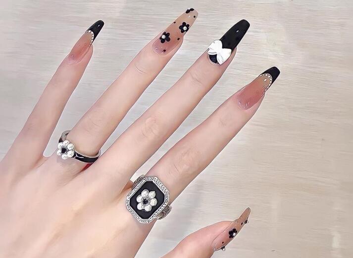 好看的延長甲款式，和南寧網(wǎng)紅美甲培訓(xùn)學(xué)