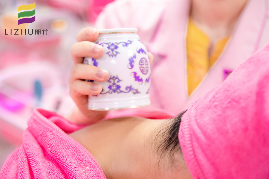 使用艾灸罐的功效，南寧美容培訓班總結筆記