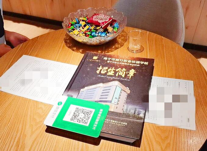 因?yàn)樾湃?，麗竹學(xué)校生源不斷暴漲