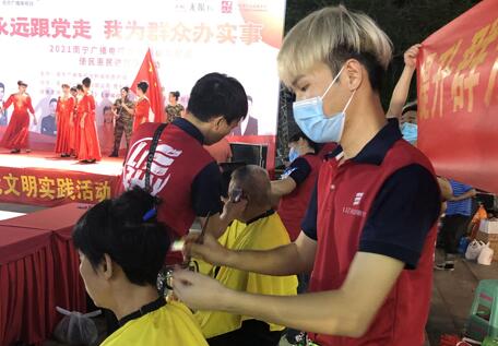 你合適剪短發(fā)嗎？廣西專業(yè)美發(fā)學校教你判斷