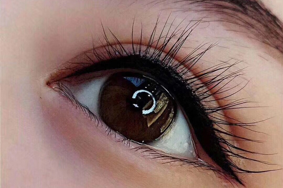 廣西專業(yè)紋繡培訓：紋美瞳線后如何洗臉？