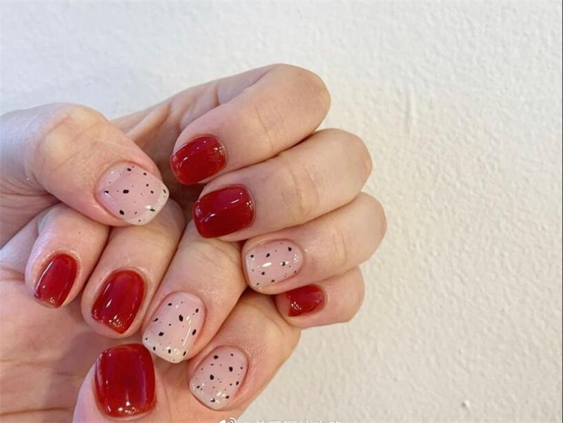 冬日顯白美甲，廣西專業(yè)教美甲的學(xué)校分享