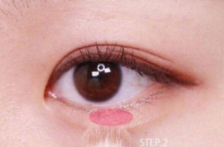 與眾不同的臥蠶技法，廣西化妝培訓(xùn)教程來(lái)咯