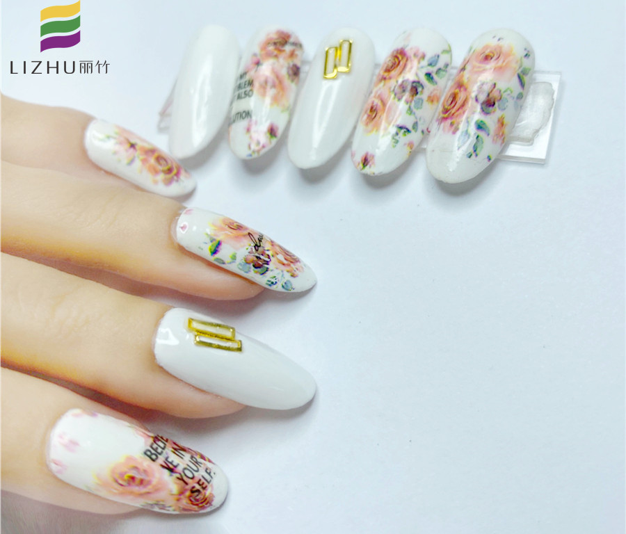 美甲貼怎么貼？廣西美甲學(xué)校分享教程