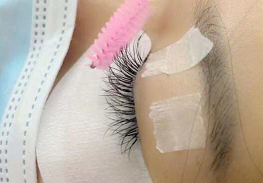 南寧哪里可以學(xué)美睫？南寧美睫學(xué)校哪家專業(yè)？