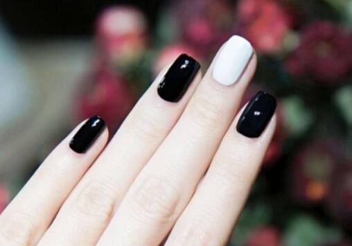 秋冬顯白顯手長(zhǎng)美甲，廣西美甲學(xué)習(xí)培訓(xùn)分享