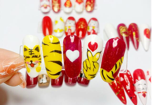 彩繪招財貓美甲，南寧美甲學(xué)校款式推薦