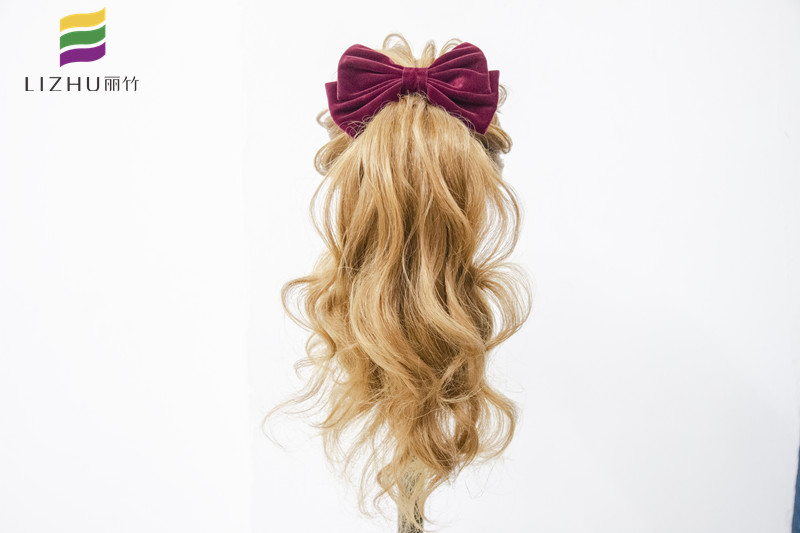 想知道廣西教編發(fā)哪家時(shí)尚？來看看麗竹學(xué)校的編發(fā)作品吧