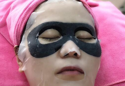 如何保養(yǎng)眼部？南寧美容養(yǎng)生技巧