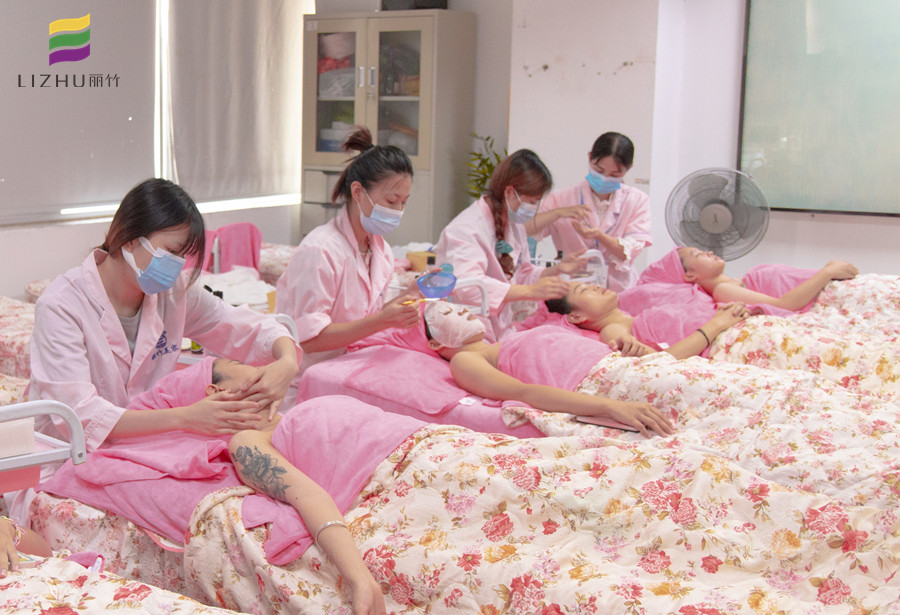 面部水療一周做幾次？廣西美容基礎(chǔ)教學(xué)內(nèi)容講解