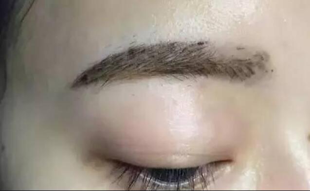 紋繡為什么要二次補(bǔ)色？南寧紋繡知識(shí)分享