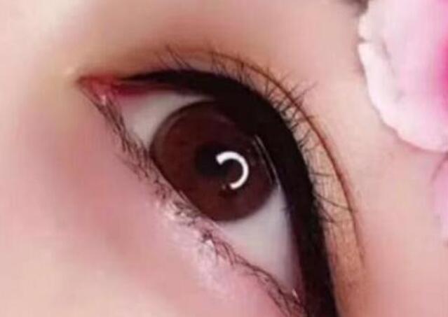 美瞳線需要紋小尾巴嗎？南寧紋繡專業(yè)學(xué)校課程