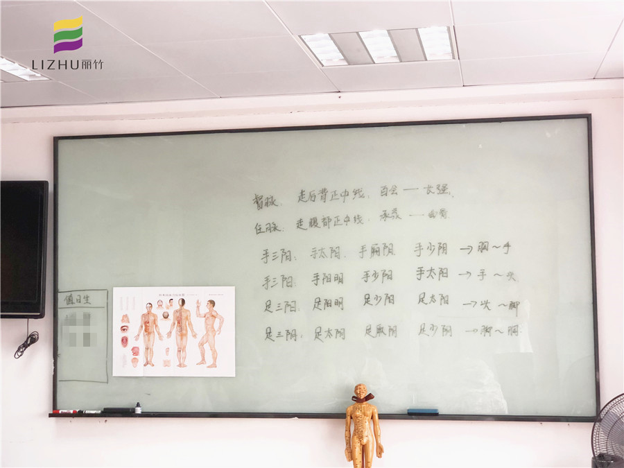 學(xué)美容理論知識(shí)重要嗎？南寧美容培訓(xùn)學(xué)校告訴你