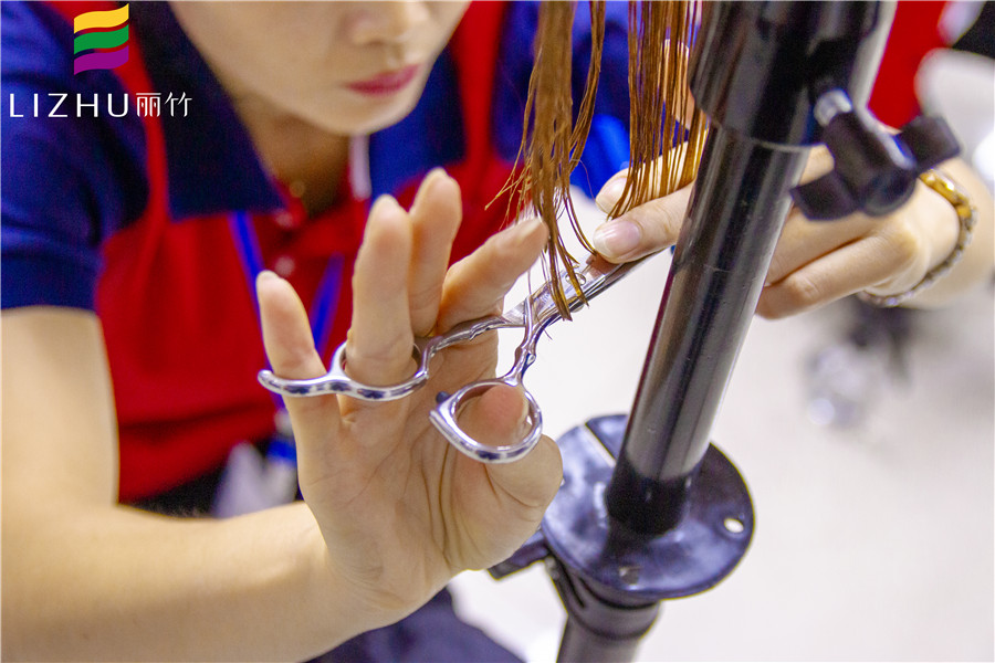 美發(fā)六大修剪動(dòng)作，廣西美發(fā)教學(xué)課件分享