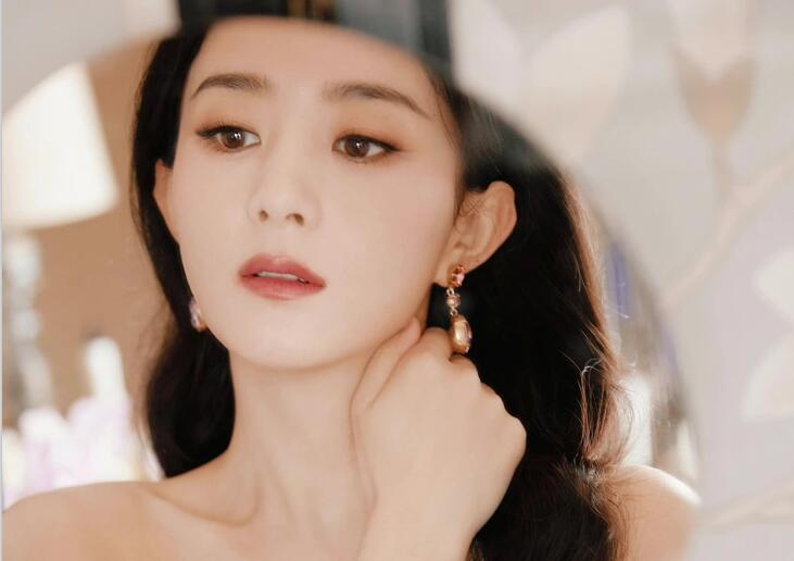 圓臉女孩溫柔學(xué)姐妝教程，告訴你南寧哪里教的化妝時尚