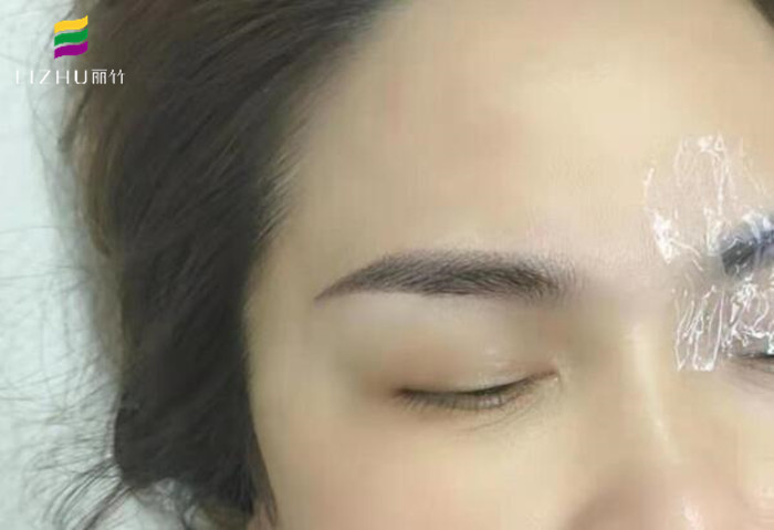 紋眉后如何快速消腫？南寧學紋繡技術(shù)