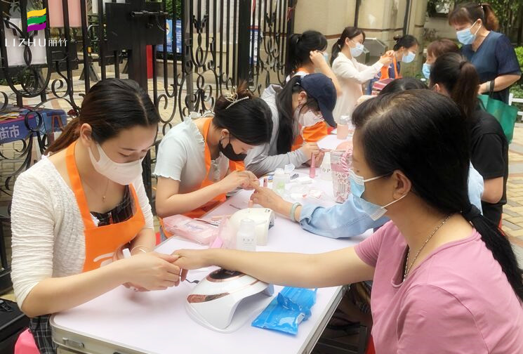 學(xué)美甲需要外出實(shí)踐嗎？南寧美甲學(xué)校專業(yè)分析