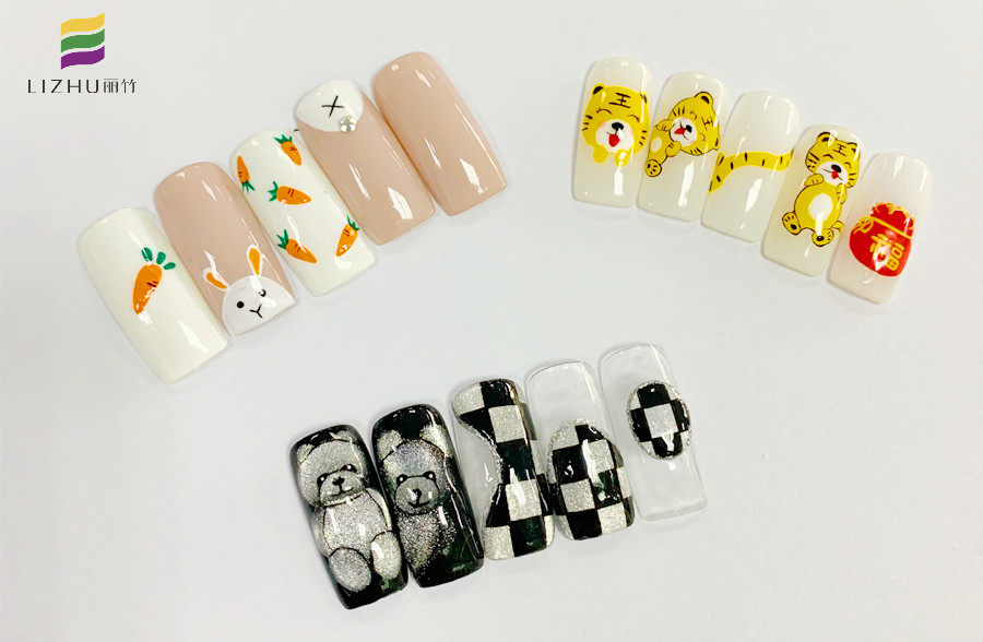 零基礎(chǔ)學(xué)美甲，廣西美甲專(zhuān)業(yè)學(xué)校學(xué)員作品欣賞