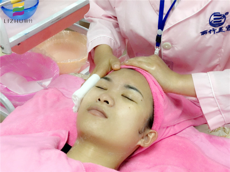 面部清潔教學(xué)，廣西美容皮膚管理培訓(xùn)內(nèi)容