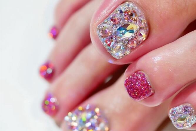 布靈布靈的腳部美甲款式，南寧一對(duì)一美甲培訓(xùn)教你