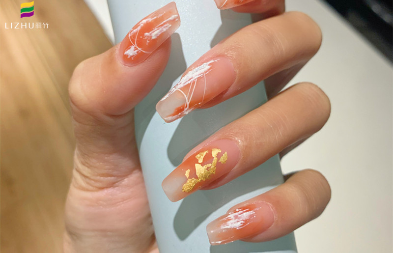 南寧美甲培訓(xùn)短期班作品：磨砂美甲、小香風(fēng)格美甲、棋盤(pán)格美甲