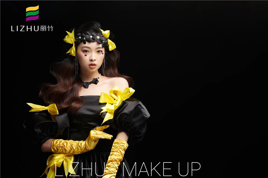 披發(fā)禮服造型 ，南寧化妝學(xué)校十大排行榜作品